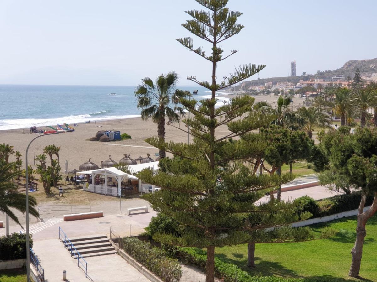 Bonito Apartamento En Primera Linea De Playa La Cala Del Moral Exterior photo